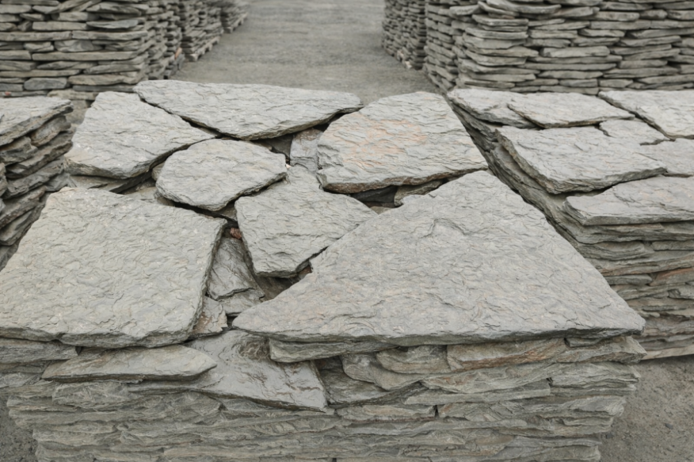 Плитняк дракон серо-зелёный галтованный