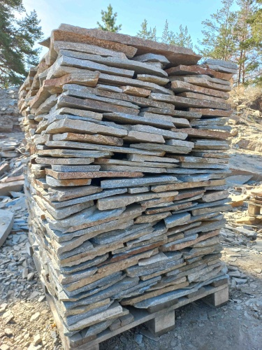 Плитняк златолит серебристый для цоколя, отмостки купить в Трёхгорном