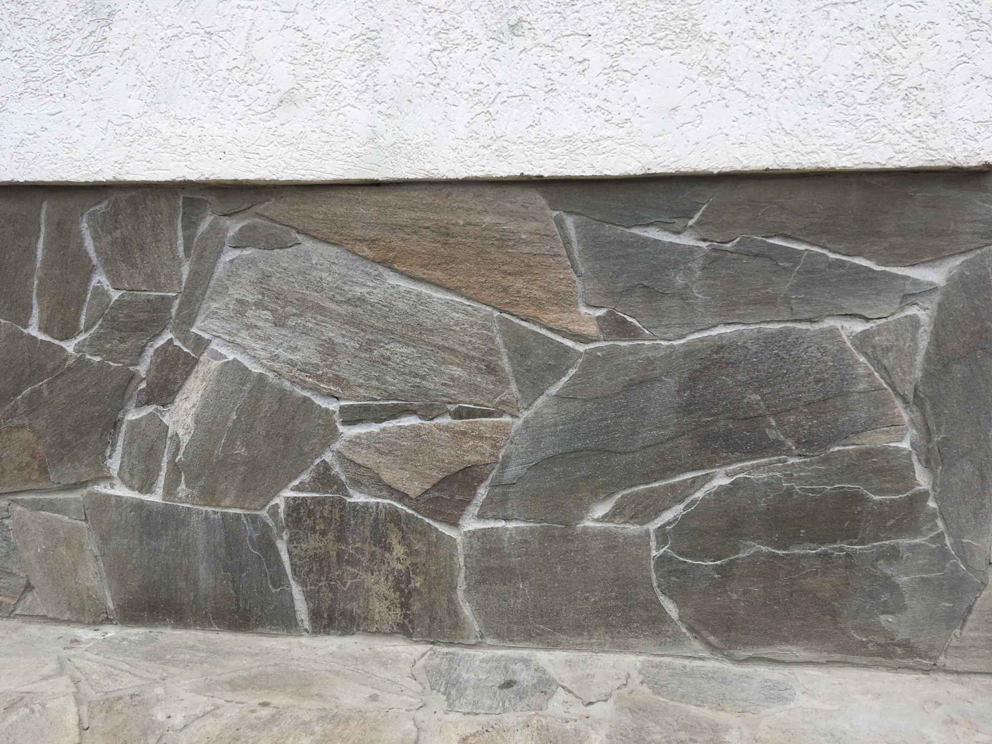 Плитняк златолит Уральский  для фасада купить в Трёхгорном