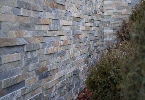 Плитка пилёная златолит Уральский для фасада купить в Трёхгорном