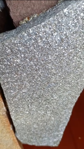 Плитняк златолит серебристый для цоколя, отмостки купить в Трёхгорном