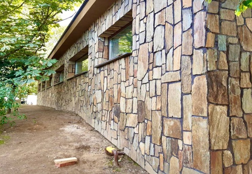 Плитняк кора дерева для цоколя, отмостки купить в Трёхгорном