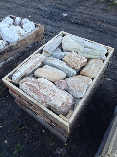 Златолит жёлтый, жёлто-зелёный глыбки и валуны для ланшафтного дизайна купить в Трёхгорном