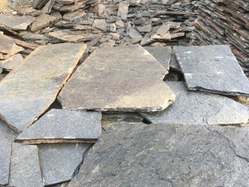 Серицит для облицовки фасада купить в Трёхгорном