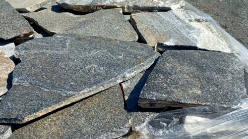 Серицит для облицовки фасада купить в Трёхгорном